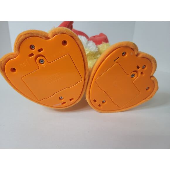 Tickle Me Elmo Chicken Dance 2001 Fisher Price Mattel Dances Sings Talks‎ - Picture 4 of 4